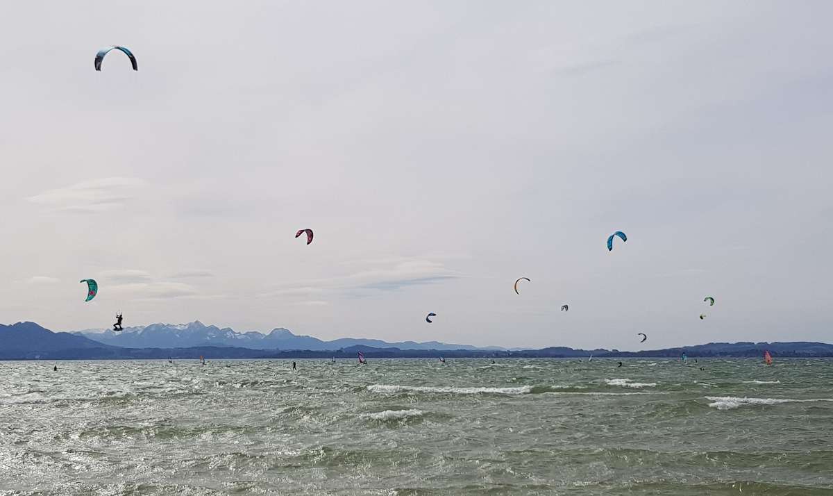 Kiteboarding Chiemsee (11) Kiteboarding Chiemsee (11)