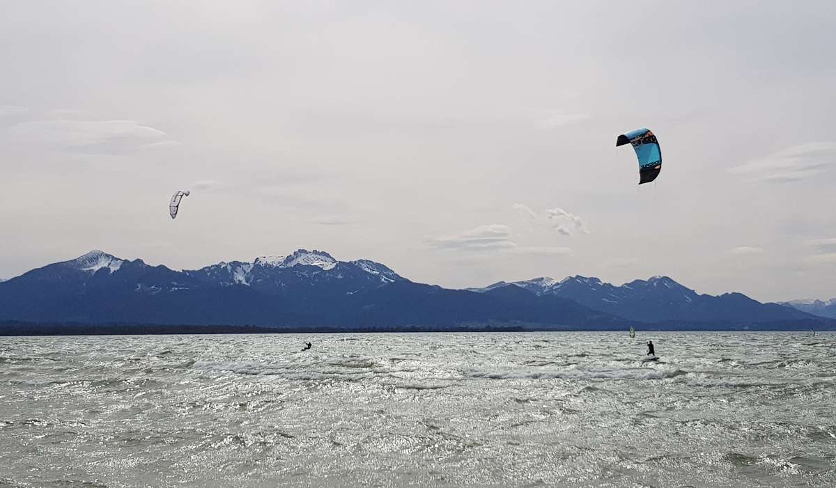 Kiteboarding Chiemsee (12) Kiteboarding Chiemsee (12)